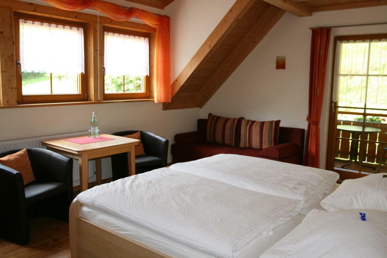 ווידן Gaestehaus Sonnhalde מראה חיצוני תמונה